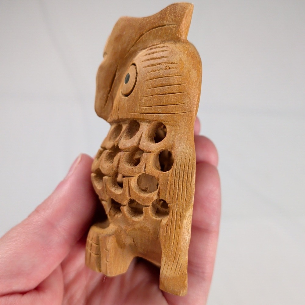 Vintage Hand Carved Wood Owl Figurine Jali Openwork Lattice 3 Inch Folk Art - Picture 3 of 8